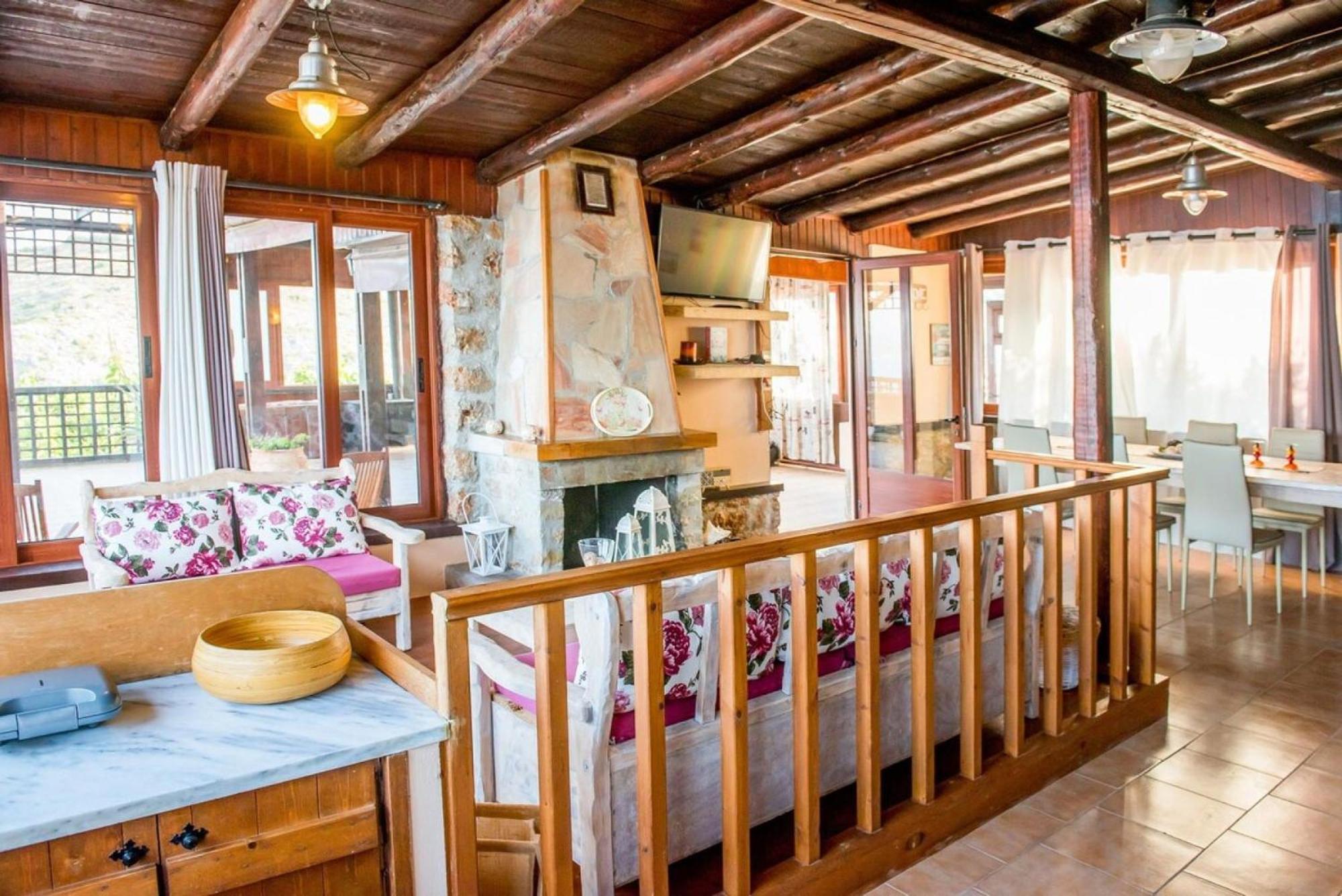 Villa Akrolithos With Private Pool Chania  Exterior photo